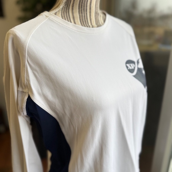 Fullsand UPF 50+ Sun Protection Top - Picture 3 of 13